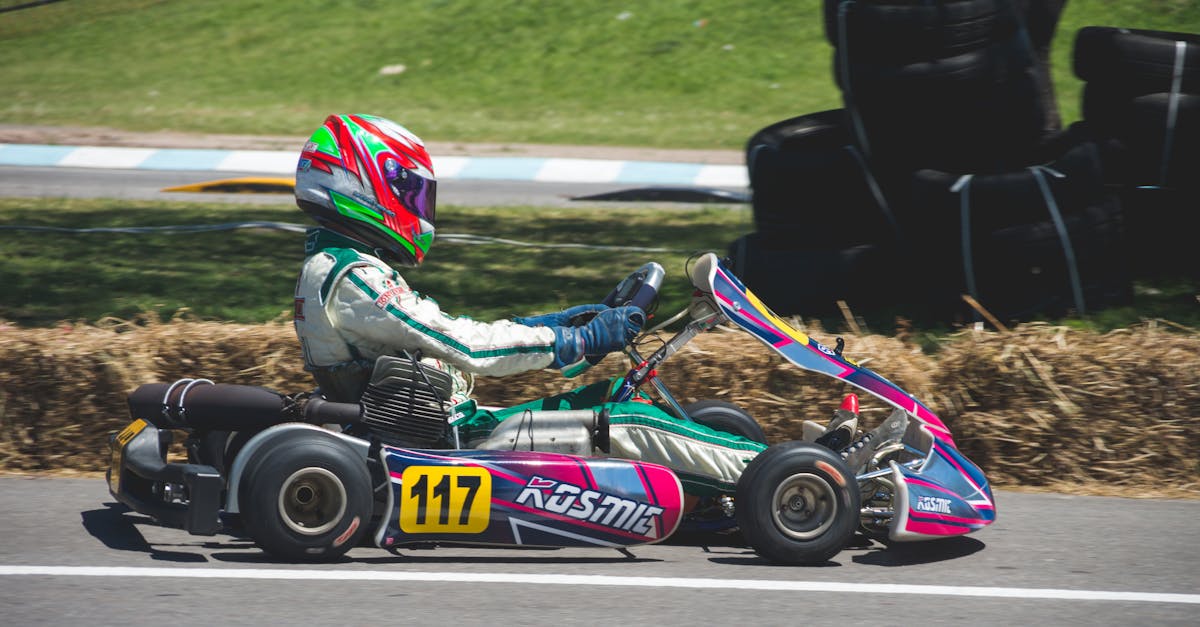 découvrez l'univers passionnant du karting ! que vous soyez débutant ou pilote expérimenté, vivez des sensations fortes sur des pistes palpitantes. participez à des courses endiablées et améliorez vos compétences de conduite dans une ambiance conviviale. rejoignez-nous pour une expérience inoubliable sur la piste !