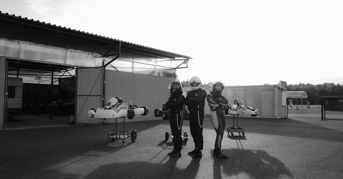 découvrez l'univers palpitant du karting, une activité sportive de vitesse accessible à tous! que vous soyez débutant ou driver expérimenté, vivez des sensations fortes sur des pistes adaptées, et partagez des moments inoubliables entre amis ou en famille. explorez nos conseils, équipements et événements pour une expérience de karting inégalée!