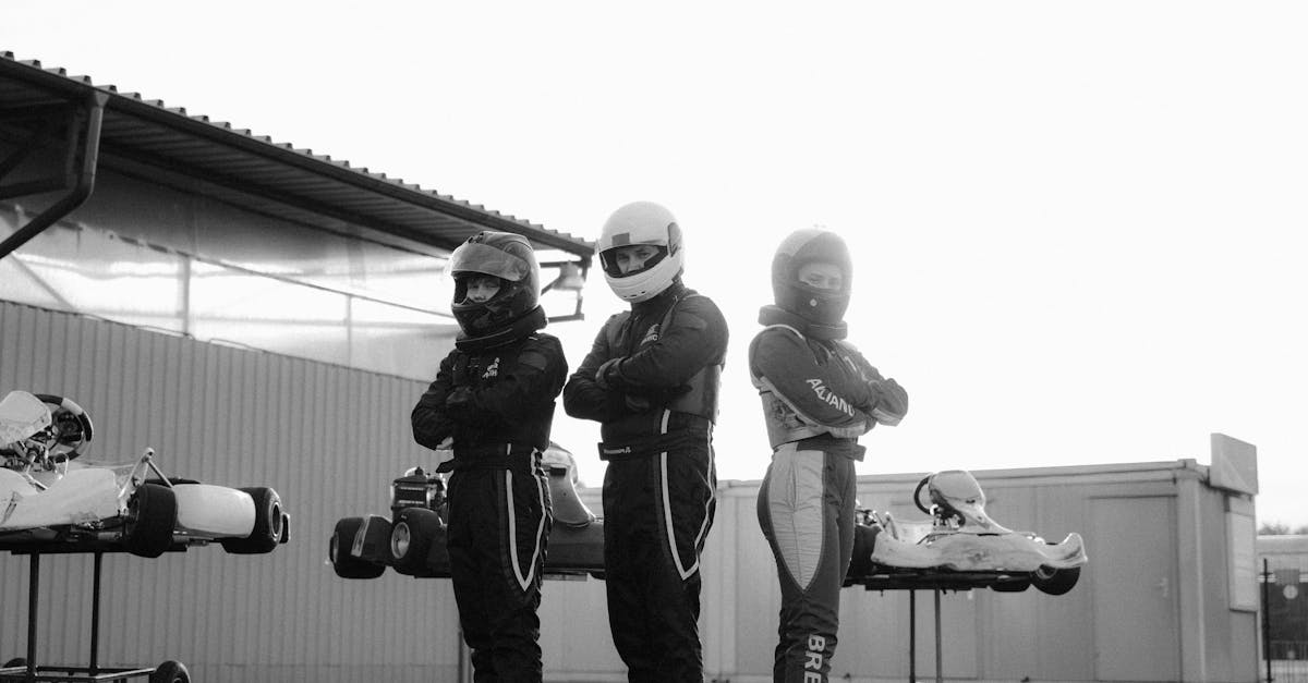 découvrez l'adrénaline du karting, un sport moteur passionnant adapté à tous les âges. que vous soyez débutant ou pilote expérimenté, vivez des courses palpitantes sur des circuits variés. réservez dès maintenant votre session de karting et défiez vos amis dans une ambiance conviviale !