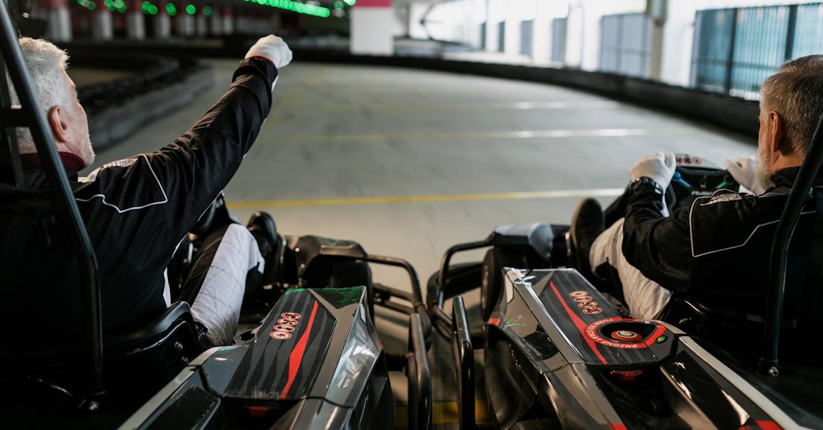 Pourquoi conduire un kart est tellement plus amusant que de conduire une voiture beaucoup plus rapide ?