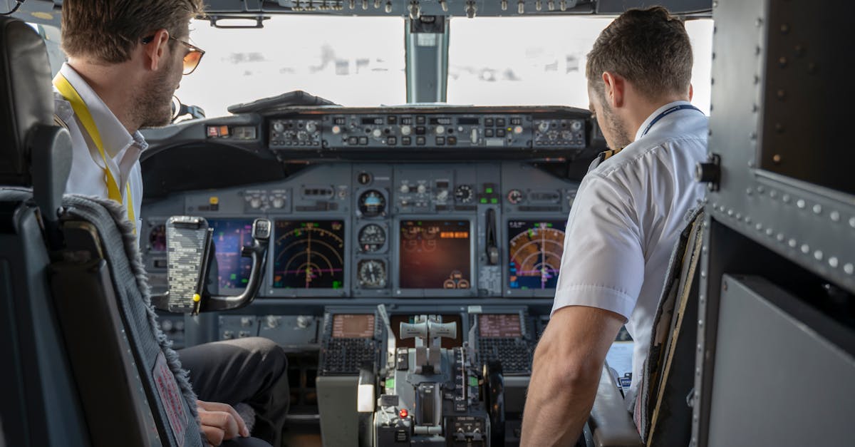 découvrez l'univers captivant des pilotes, des professionnels qui naviguent dans les cieux. plongez dans leur formation, leurs défis, et leur passion pour le vol, tout en explorant les différentes carrières et leurs expériences uniques dans l'aviation.