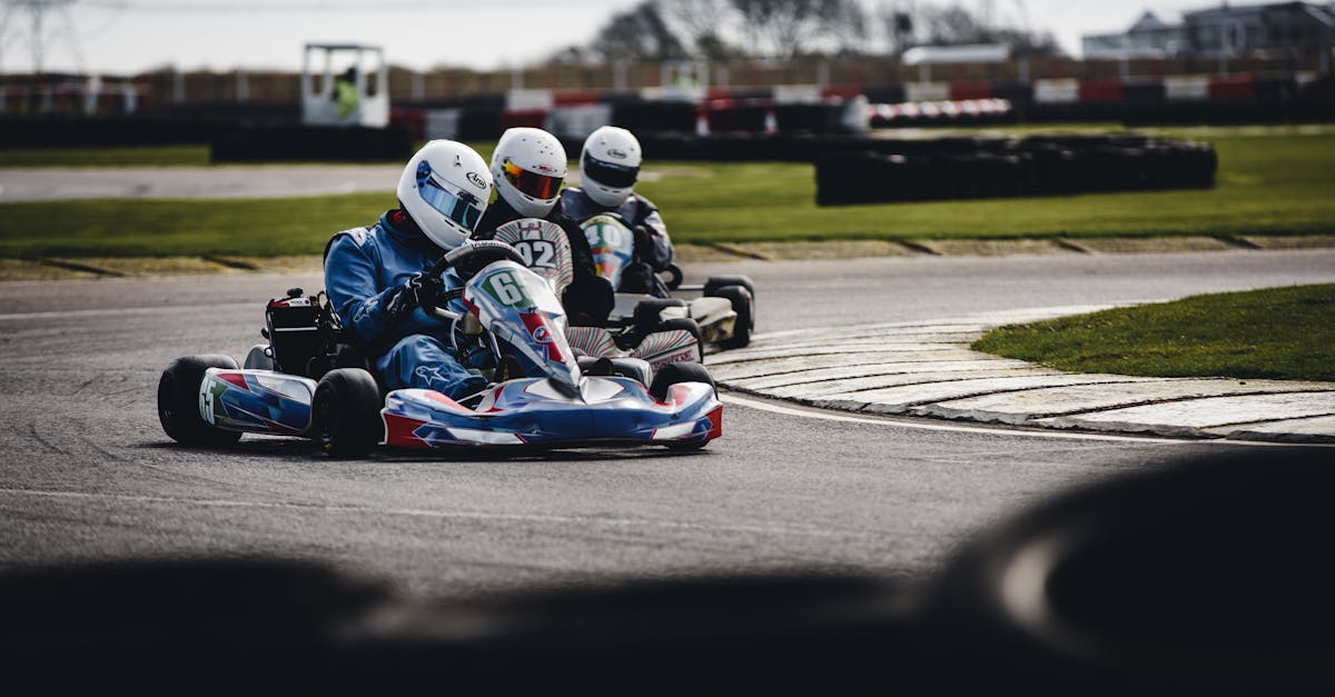 découvrez l'univers palpitant du karting ! que vous soyez débutant ou pilote expérimenté, vivez des sensations fortes sur la piste et partagez des moments inoubliables entre amis. réservez votre session dès maintenant et préparez-vous à prendre le virage de l'adrénaline !
