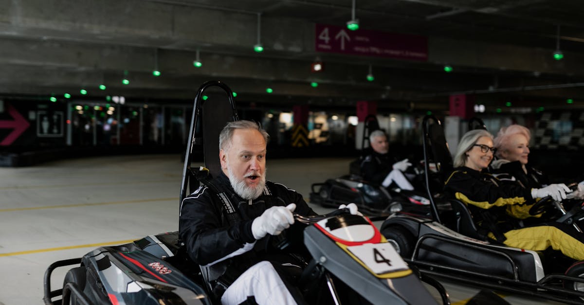 découvrez l'univers passionnant du karting, une activité de course accessible à tous ! que vous soyez débutant ou pilote expérimenté, vivez des sensations fortes sur nos pistes et partagez des moments inoubliables entre amis ou en famille.
