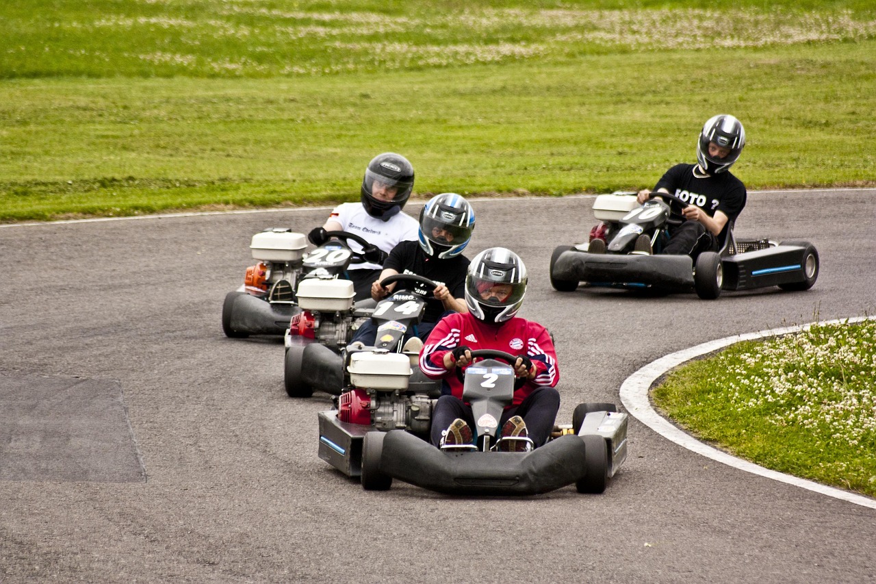 découvrez le karting électrique, une expérience de course innovante et écologique alliant vitesse et plaisir pour tous les âges.