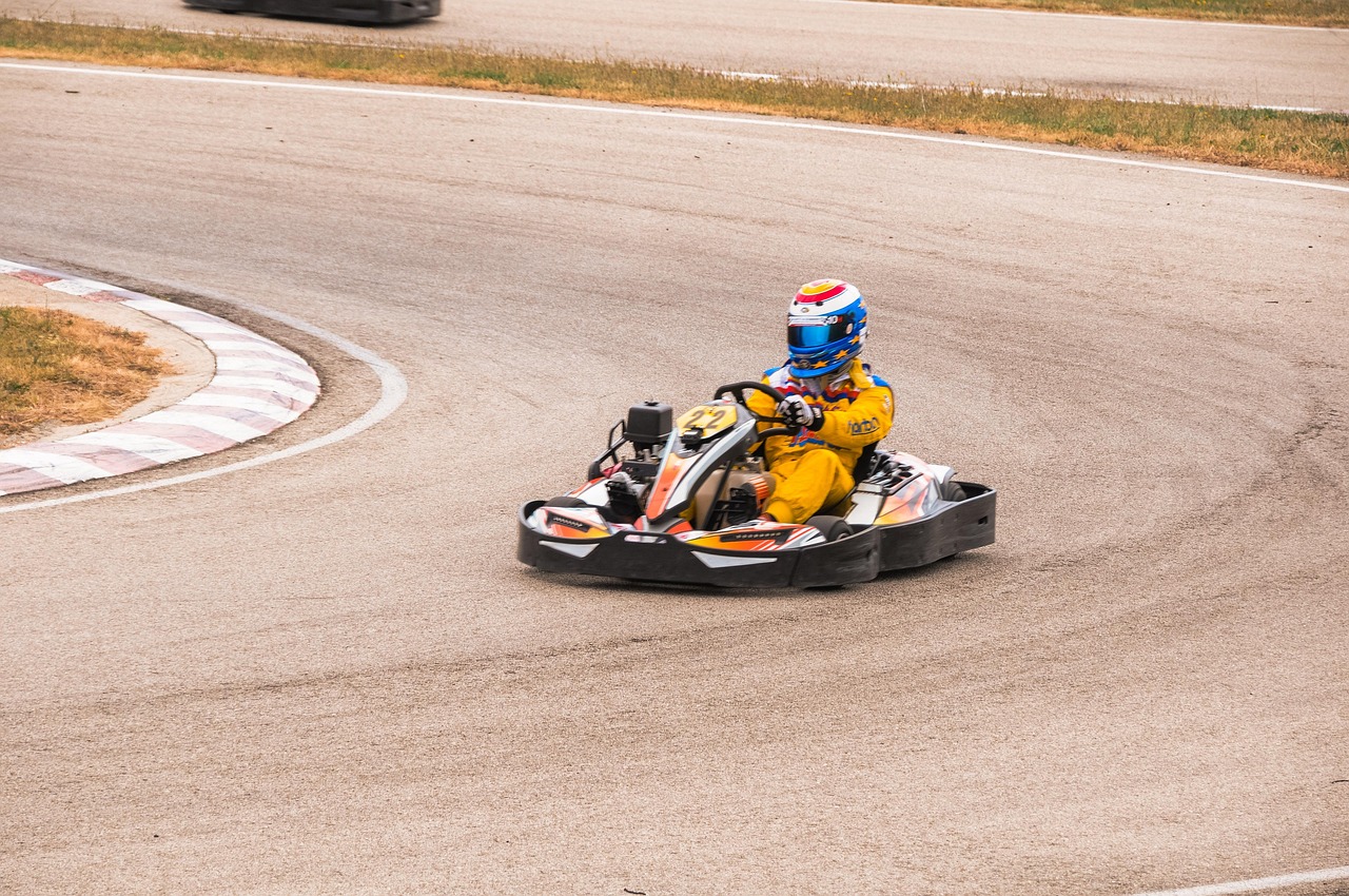 Karting compétition : Tout ce qu’il faut savoir pour débuter et progresser